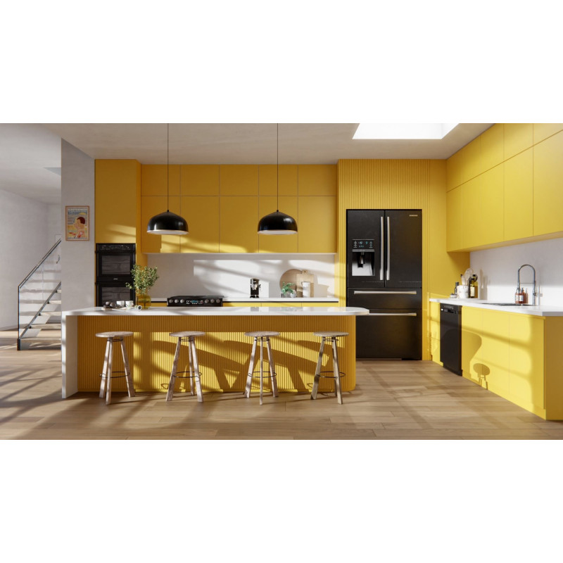 M8  (G)